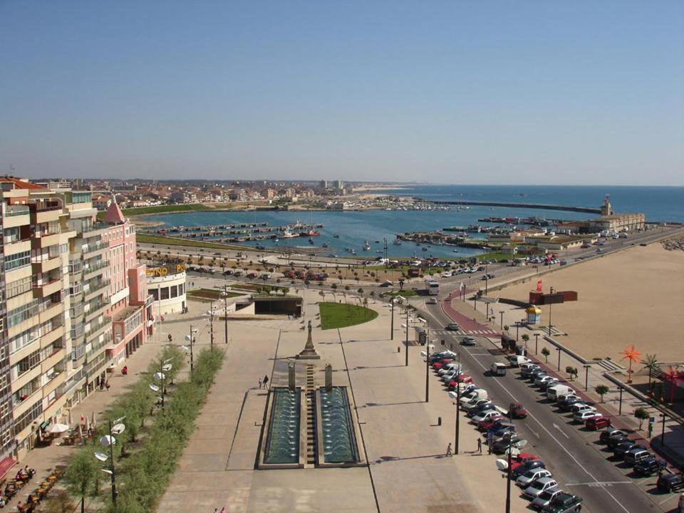 بوفوُ جي فارزيم Eca De Queiros Apartment المظهر الخارجي الصورة