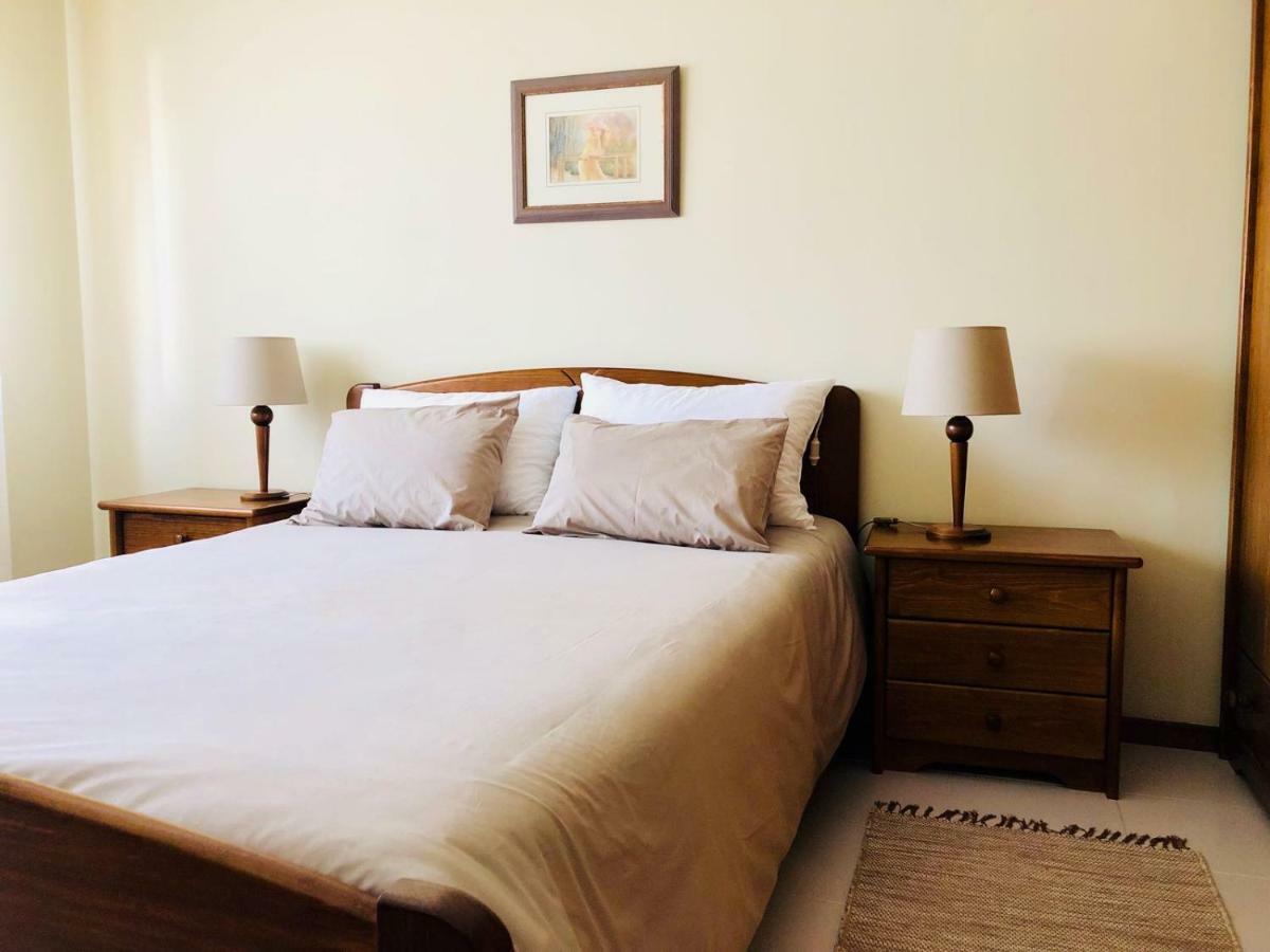 بوفوُ جي فارزيم Eca De Queiros Apartment المظهر الخارجي الصورة